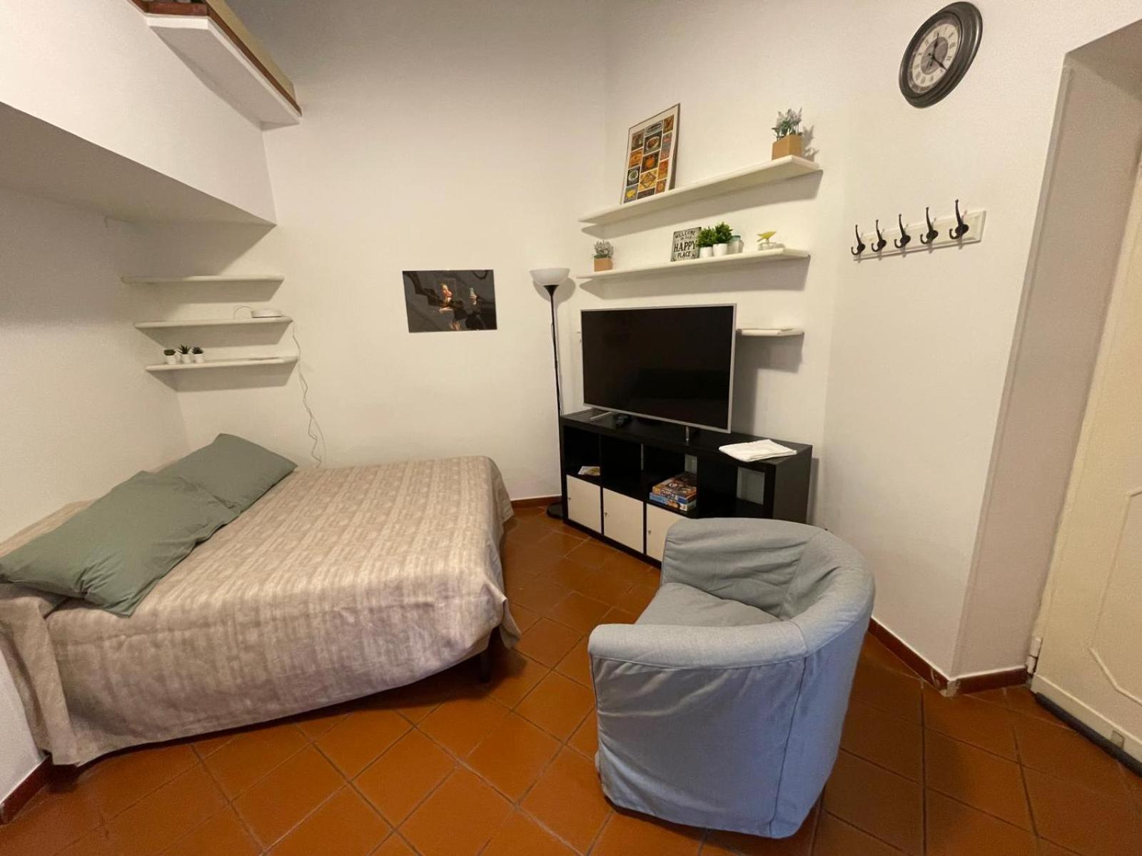 Denise A Poggio Ameno Apartment *